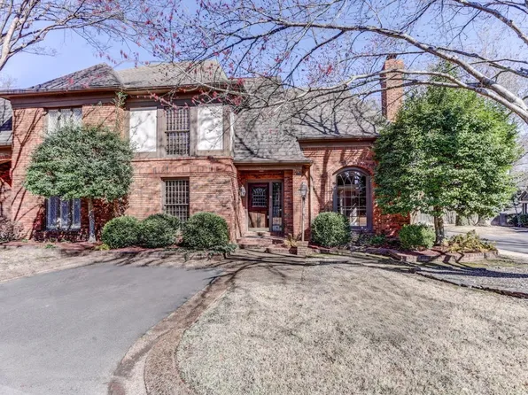 344 Greenway Pl, Memphis, TN 38117