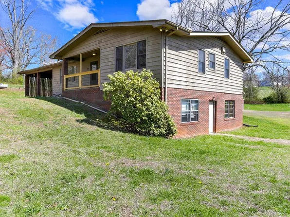 2293 State Highway 69, Hayesville, NC 28904