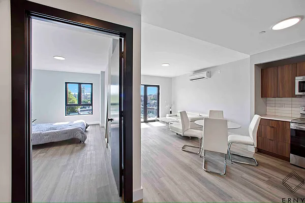 Rented by ERNY LLC | media 16