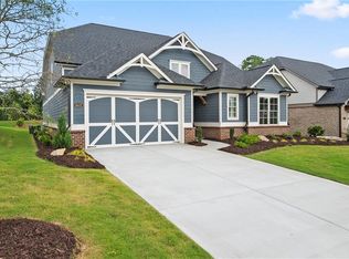 4025 Raeburn Rd, Cumming, GA 30028