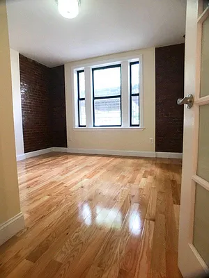 Rented by Bohemia Realty Group | media 48