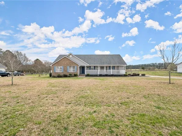 122 Queens Cemetery Rd, Good Hope, GA 30641