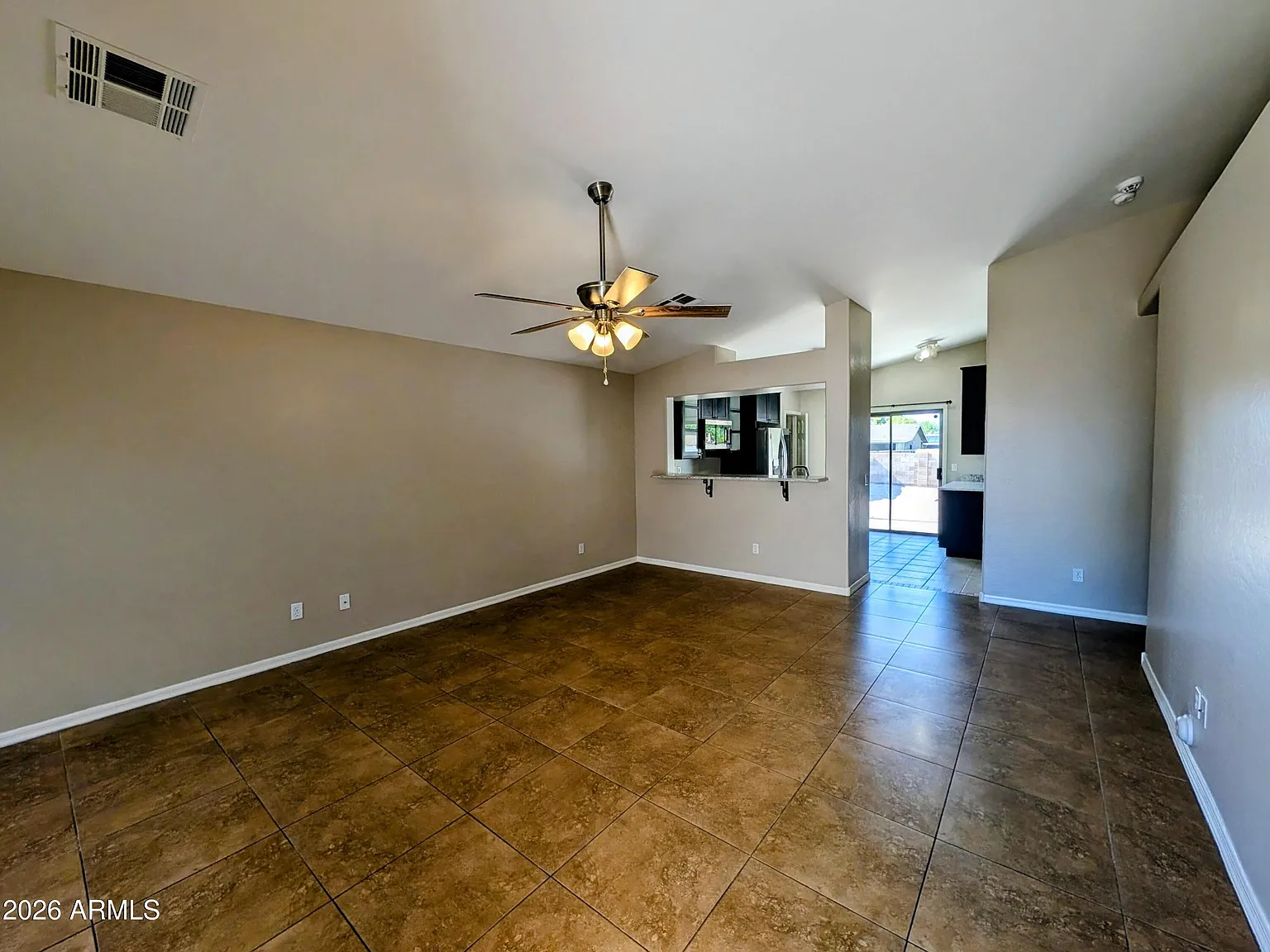 3 bed, 2.0 bath, 1242 sqft, $2,100 — Photo 3