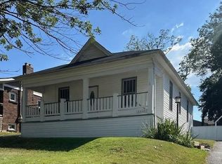8932 Tudor Ave, Saint Louis, MO 63114
