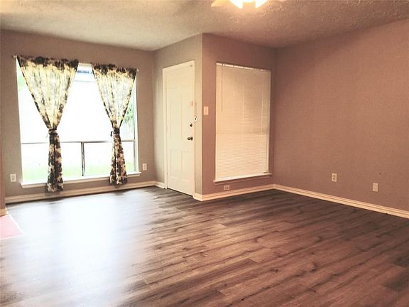 4th image of 3622 Vineyard Dr