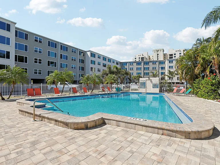 Sand Cove Apartments — Photo 15