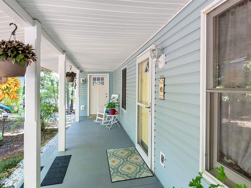 1st image of 23 Woodlawn Dr