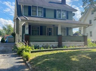 28 E Wilson St, Struthers, OH 44471