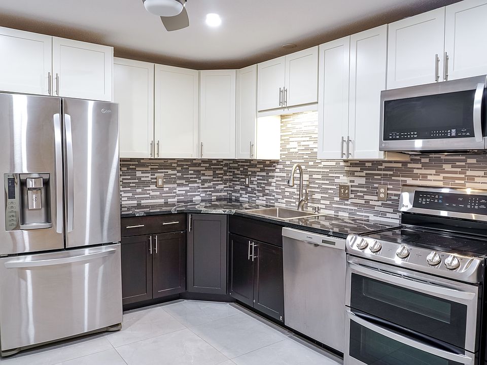 1st image of 3 Autumn Leaf Dr APT 8