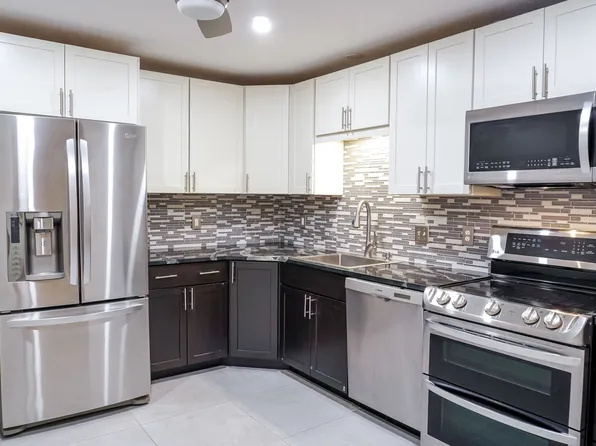 3 Autumn Leaf Dr APT 8, Nashua, NH 03060
