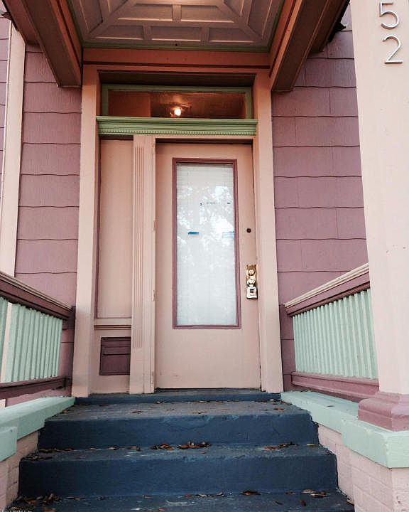 1st image of 252 E 4th St