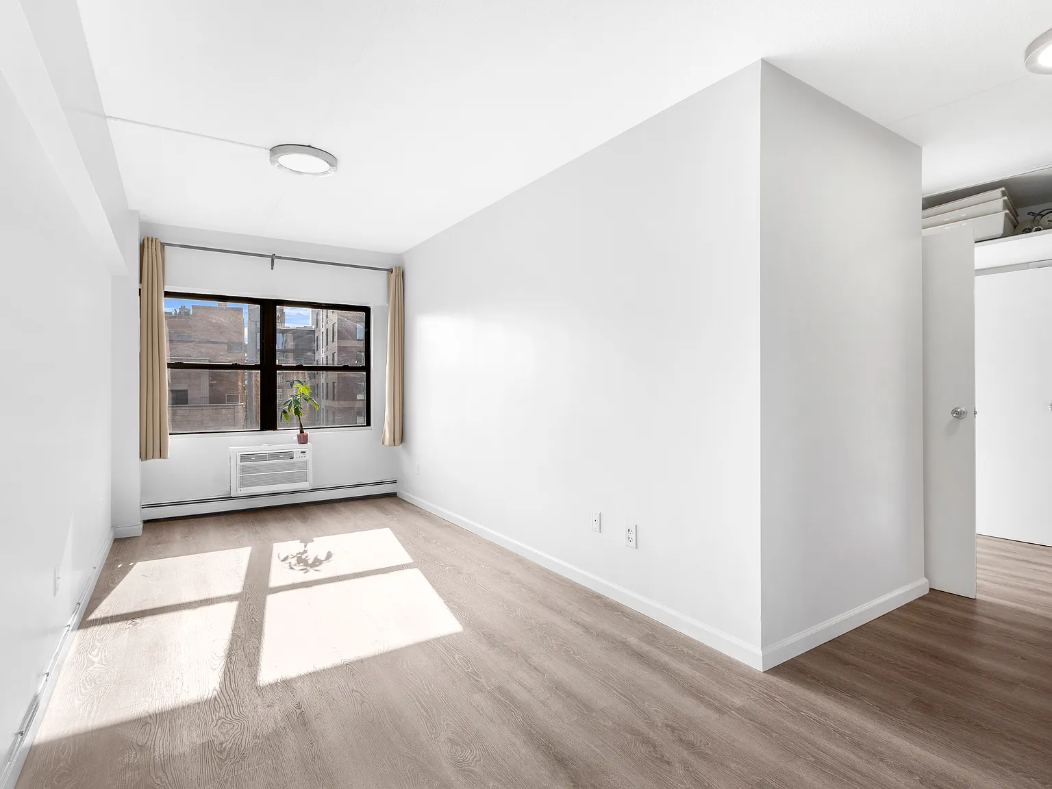 200 Bowery — Photo 1