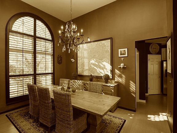 Dramatic Dining Room!