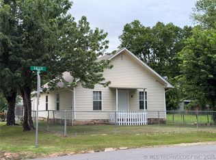 1902 Sallie St, Muskogee, OK 74403
