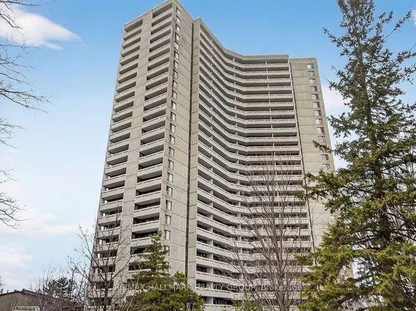 1081 Ambleside Dr #208, Ottawa, ON K2B 8C8