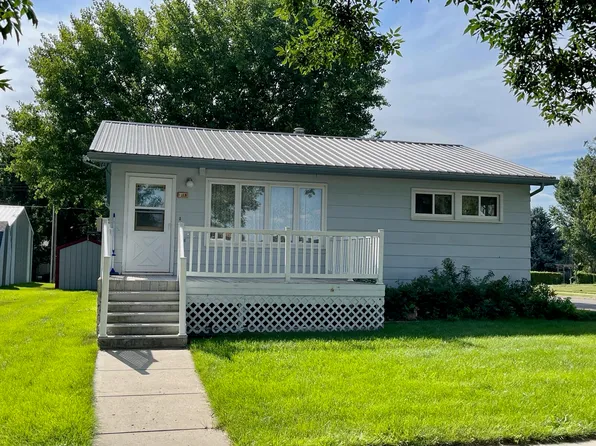 1319 N Main St, Mobridge, SD 57601