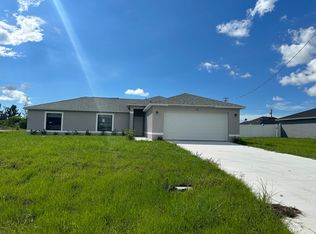 318 NW 7th Pl, Cape Coral, FL 33993