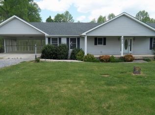 1412 Dry Creek Ln, Goodview, VA 24095