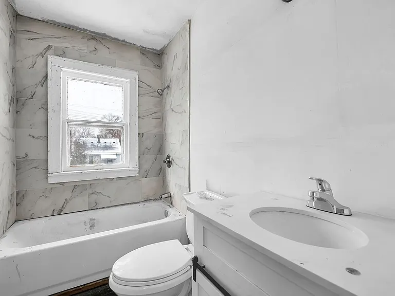 15906 Alden St — Photo 13