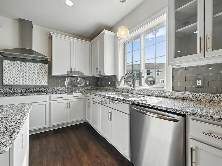 4227 Saunders Tavern Trl #B — Photo 12