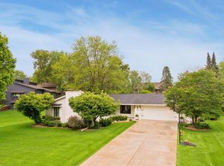 17950 3rd Ave N, Plymouth, MN 55447