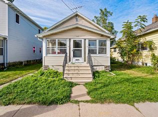 353 Bowen St, Oshkosh, WI 54901