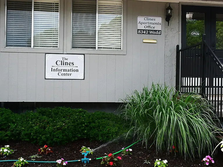 Clines — Photo 2
