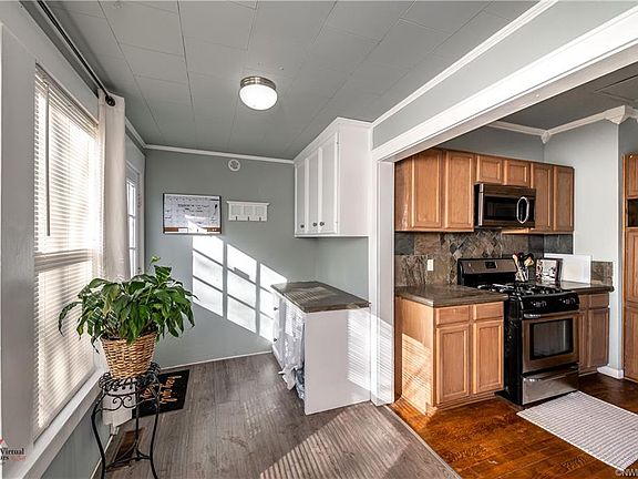 4th image of 733 Stephenson St