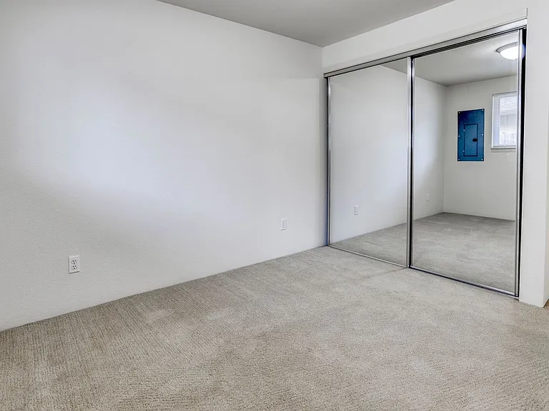 3903 E 18th St #11 — Photo 12