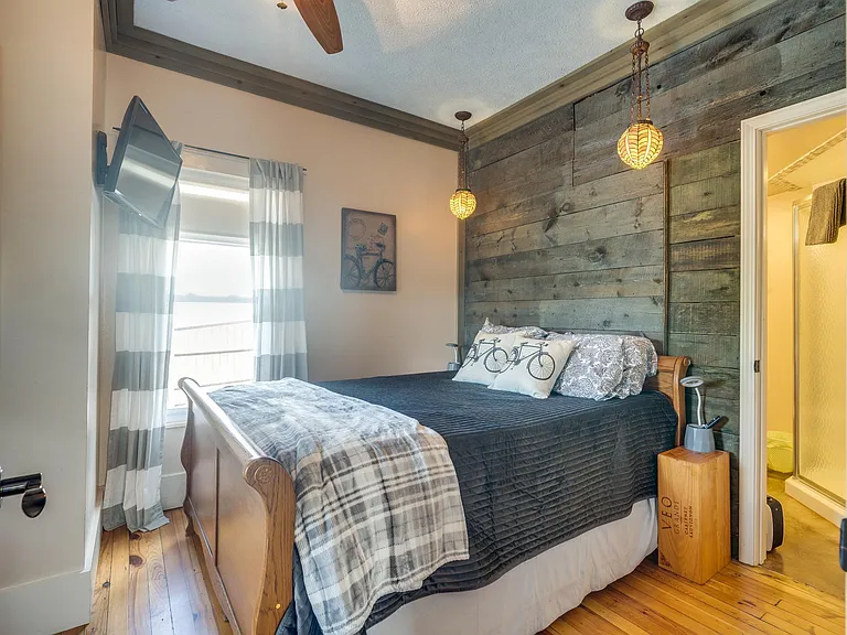503 Sioux St — Photo 20