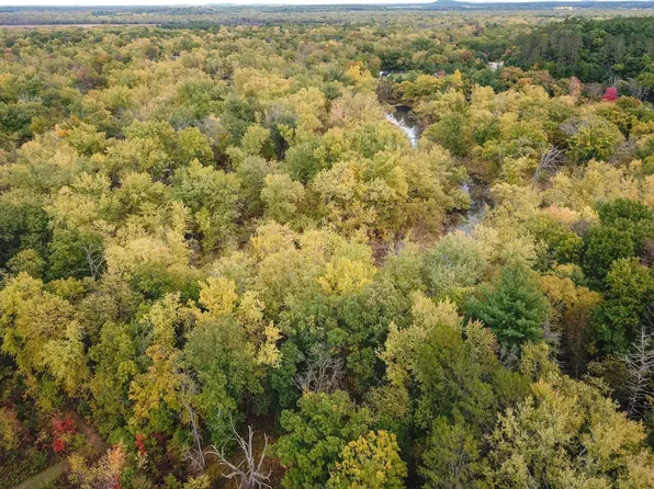 N3532 Pine Ln, Lyndon Station, WI 53944