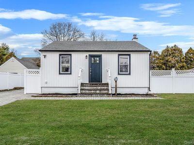 24 Forest Avenue, West Babylon, NY, 11704