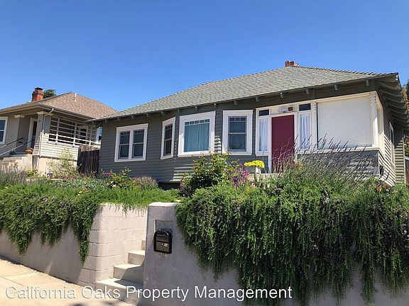 3rd image of 54 N Hemlock St