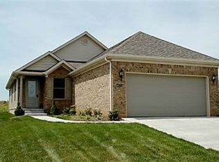 202 Skyline Dr, Georgetown, KY 40324