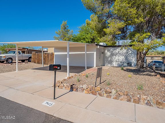 3rd image of 7028 N Starview Dr