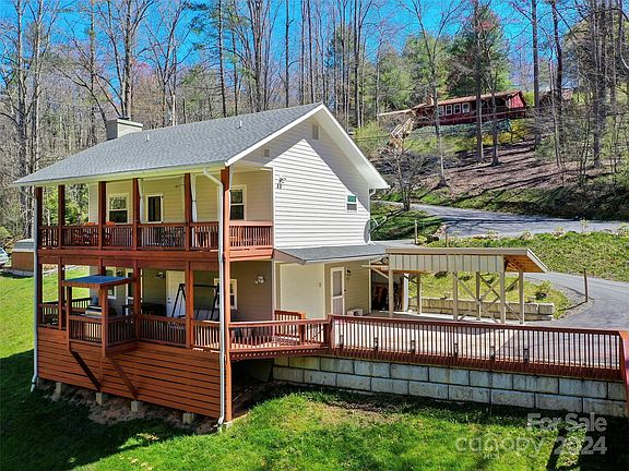2nd image of 62 Kylie Ln