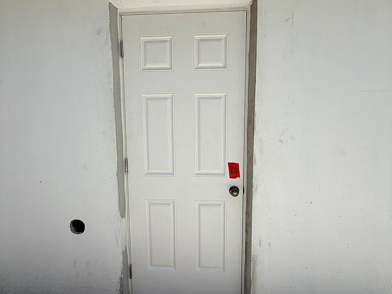 411B NE 57th Ct — Photo 19