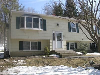 2nd image of 138 Chief Nimham Cir