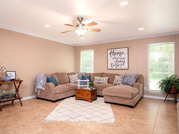 5th image of 3106 Brookhollow Dr