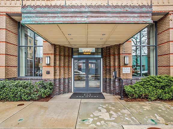 3rd image of 525 N Fayette St Unit 413