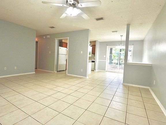 4th image of 7748 Deborah Dr