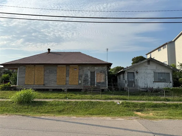 2402 Freeman St, Houston, TX 77009