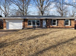 223 Olympia Dr, Saint Louis, MO