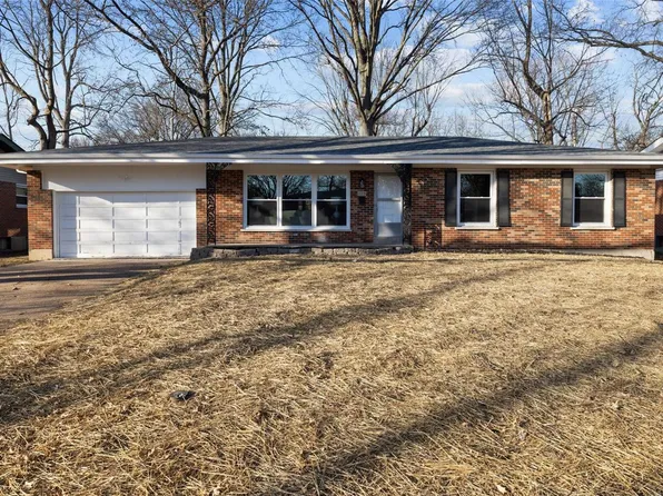 223 Olympia Dr, Saint Louis, MO 63135