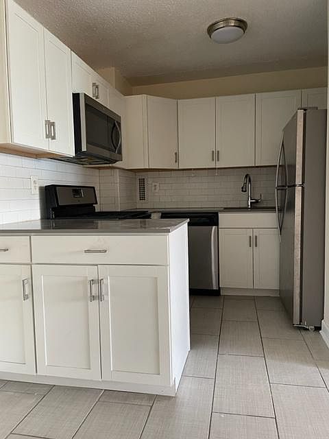 1st image of 44 Sidney Ave W #4P