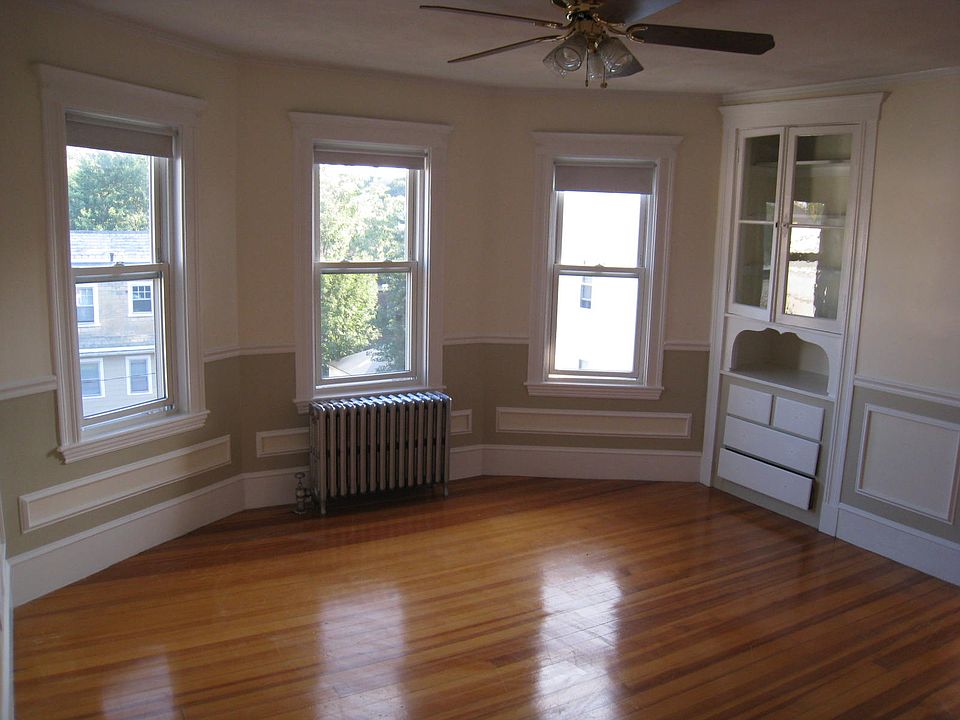 Building Photo 3
