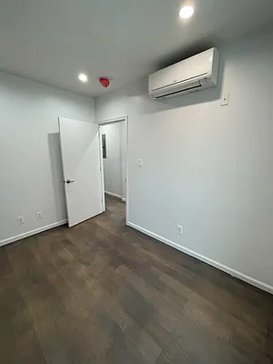 Rented by Douglas Elliman | media 23