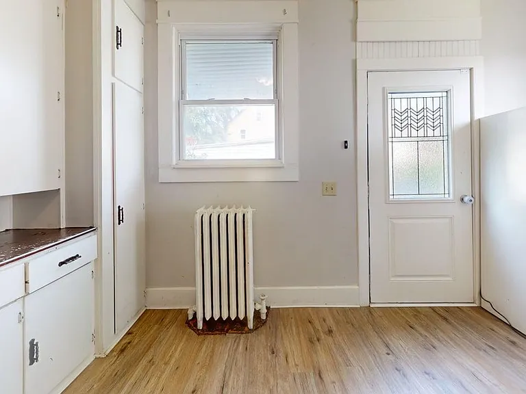 1427 Shorb Ave NW — Photo 8