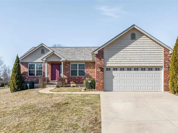 783 Bridgewater Xing, Villa Ridge, MO 63089