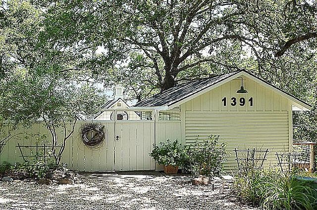 2nd image of 1391 Tucker Rd
